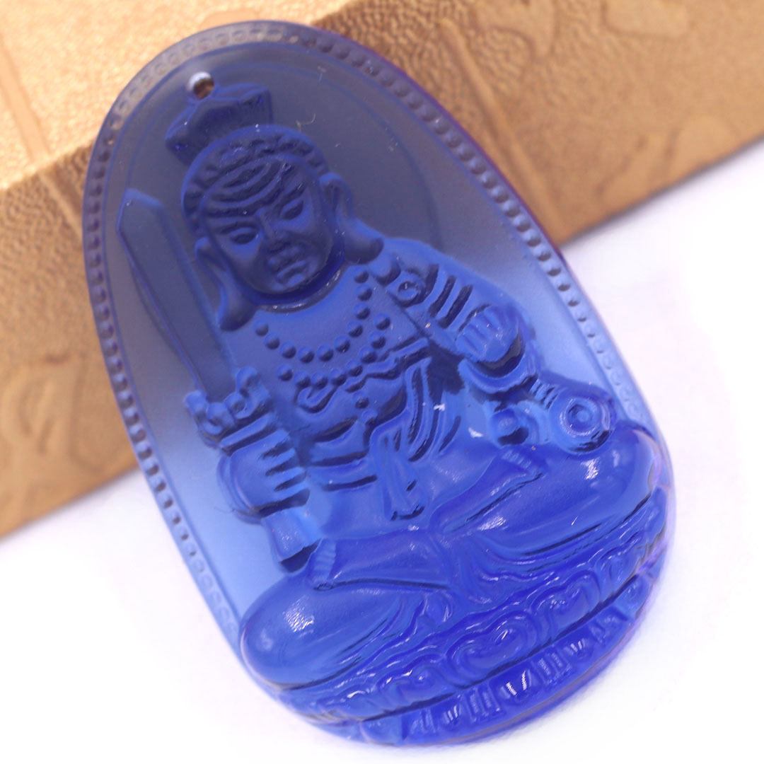 Mặt Phật Bất động minh vương thuỷ tinh xanh dương 3.6 cm kèm móc và vòng cổ dây cao su đen, Mặt Phật bản mệnh