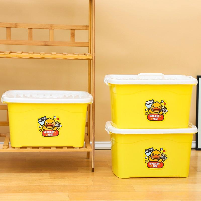 Thùng 10 Gói Khăn Giấy Ướt Vịt Vàng, Con Ong Vàng Tiện Dụng Tặng Thùng Nhựa Xinh Xắn, An Toàn Cho Bé