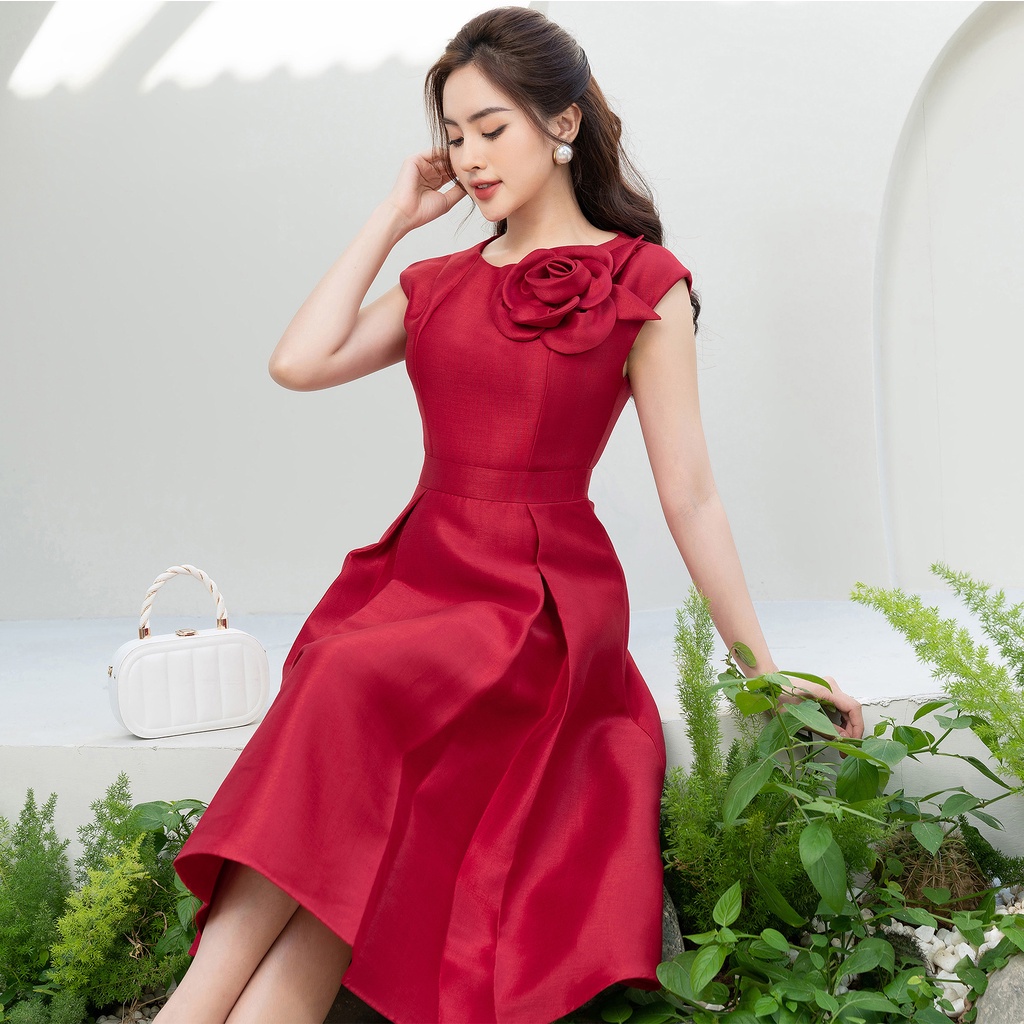 Đầm Dự Tiệc, Hoa Xếp Trước Ngực UK Fashion Dáng Xòe Thiết Kế Thanh Lịch Sang Trọng NKDV2209005
