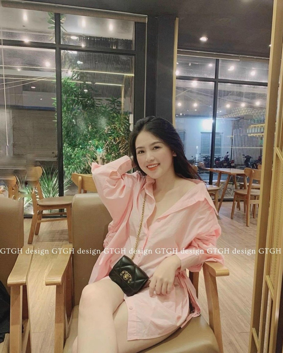 Combo Set Áo Sơ Mi Nữ Rộng Unisex Tay Dài Thụng , Rút Eo Phối Quần Sooc Thun Kaki Trắng Siêu Xinh