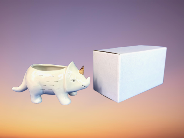 Ly sứ trang trí hình Tê giác