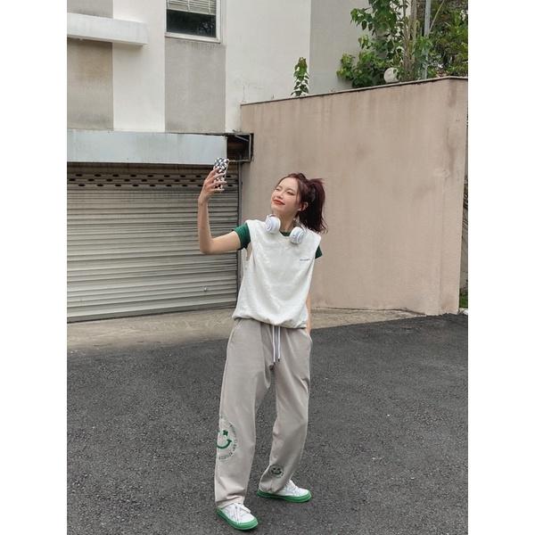 Quần dài Sweatpants thêu xù Smile Regods Unisex Form rộng
