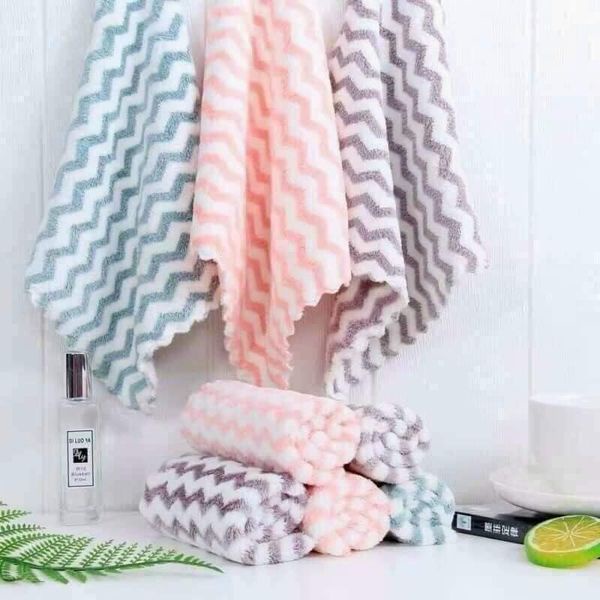 Khăn Mặt Lông Cừu Xuất Hàn Lidaco Siêu Mềm Mịn 50x30cm (1 chiếc) - Giao màu ngẫu nhiên