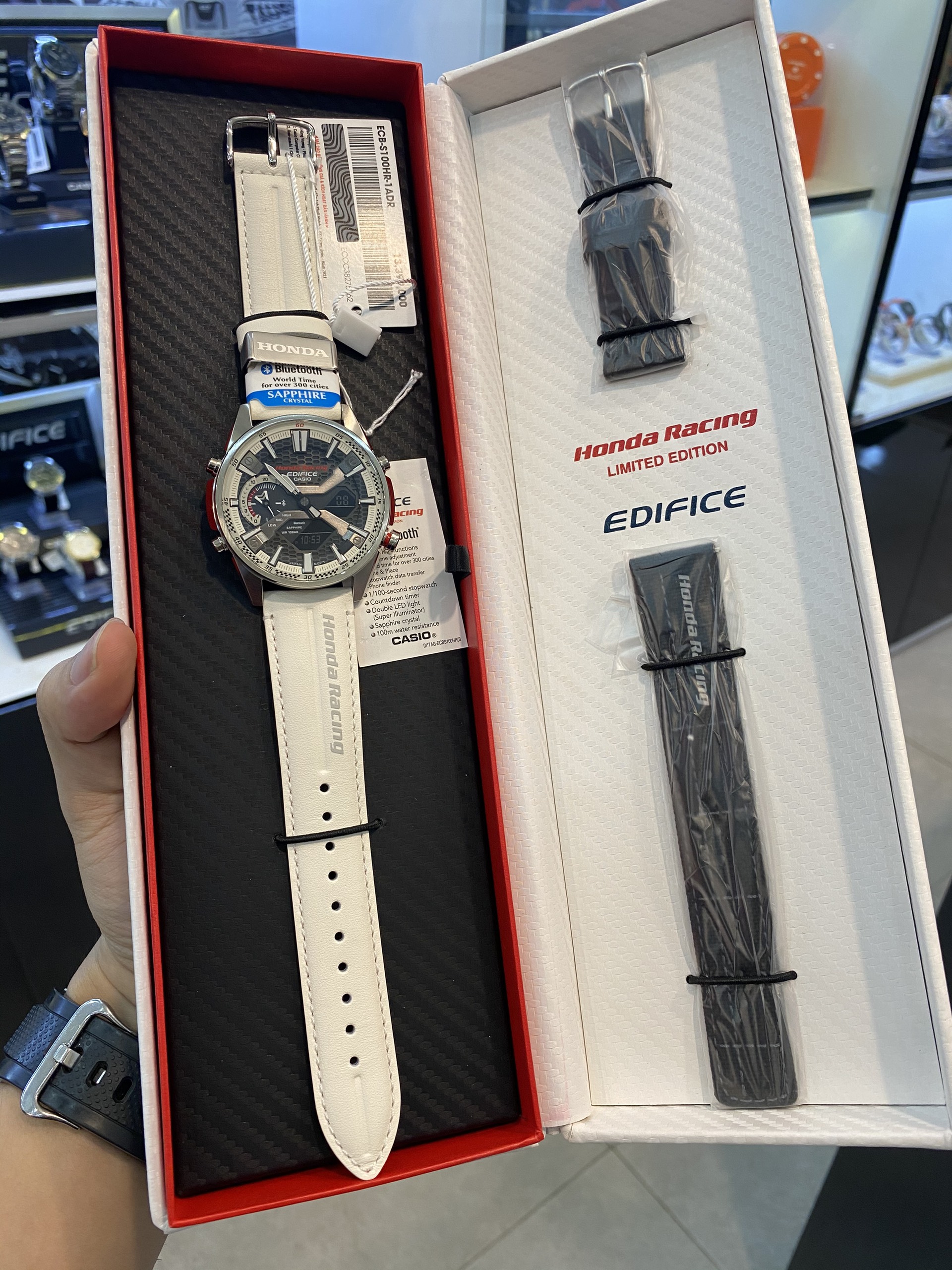 Đồng hồ nam dây da Casio Edifice ECB-S100HR-1ADR Phiên bản giới hạn HONDA RACING Championship - Tặng kèm dây vải dù | ECB-S100HR-1A