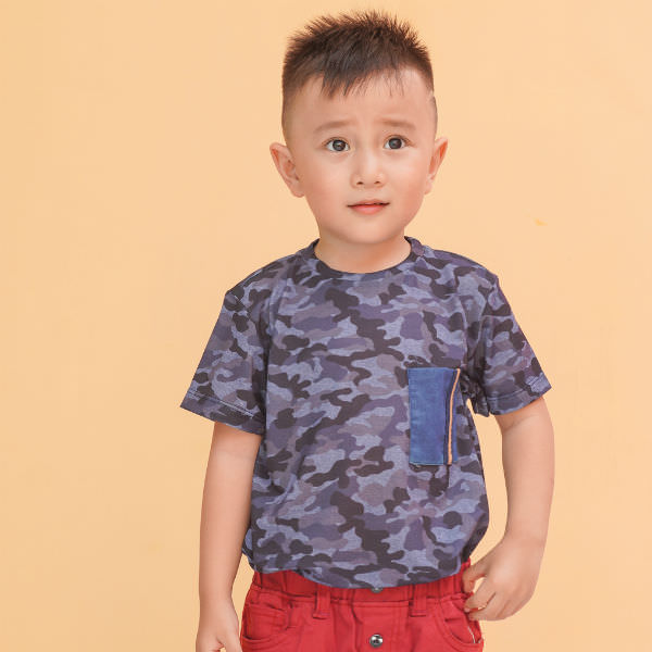 Áo Thun Bé Trai Rằn Ri Đắp Túi Ugether UKID194 - Xanh Đen