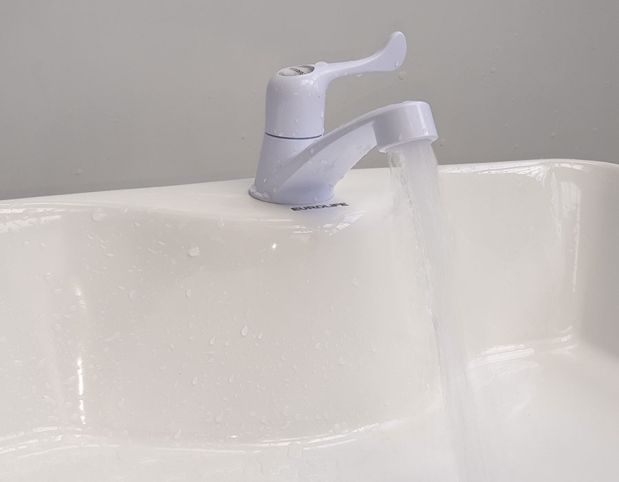 Vòi lavabo lạnh cao nhựa ABS trắng Eurolife EL-LA04