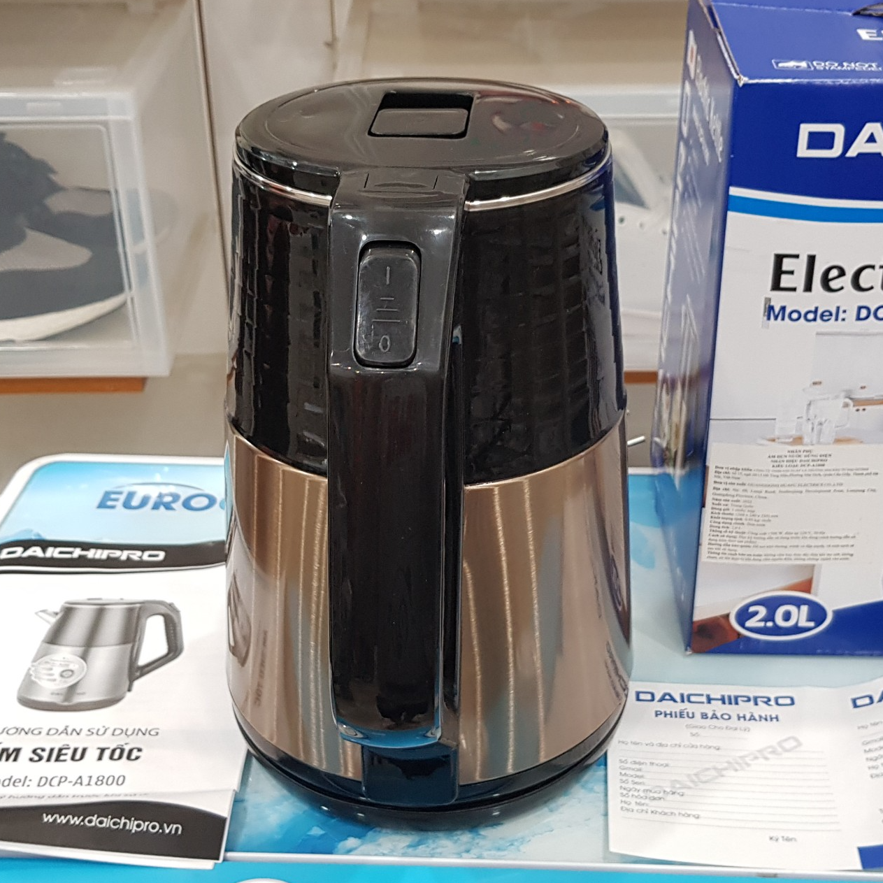 Ấm Siêu Tốc Daichipro DCP A1800, Dung Tích 2L, Công Nghệ Nhật Bản, Lòng Ấm Inox, Vỏ Nhựa ABS Cách Nhiệt An Toàn Tuyệt Đối - Hàng Chính Hãng