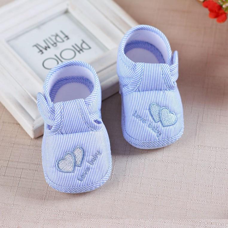 Giày dành cho trẻ sơ sinh 0-12 tháng chất liệu mềm mại