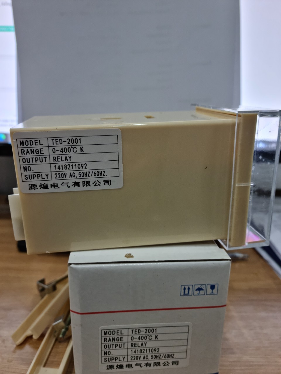 Đồng hồ nhiệt độ TED-2001 loại tốt