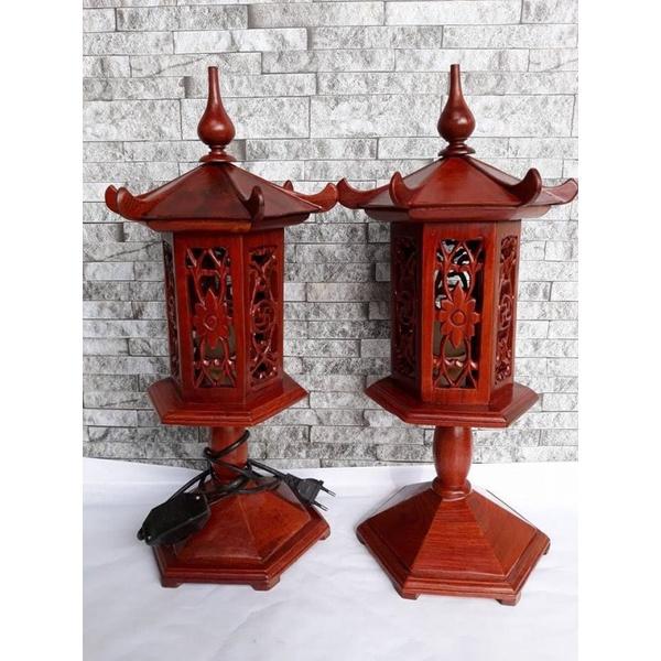 Đèn thờ gỗ hương ta mái chùa