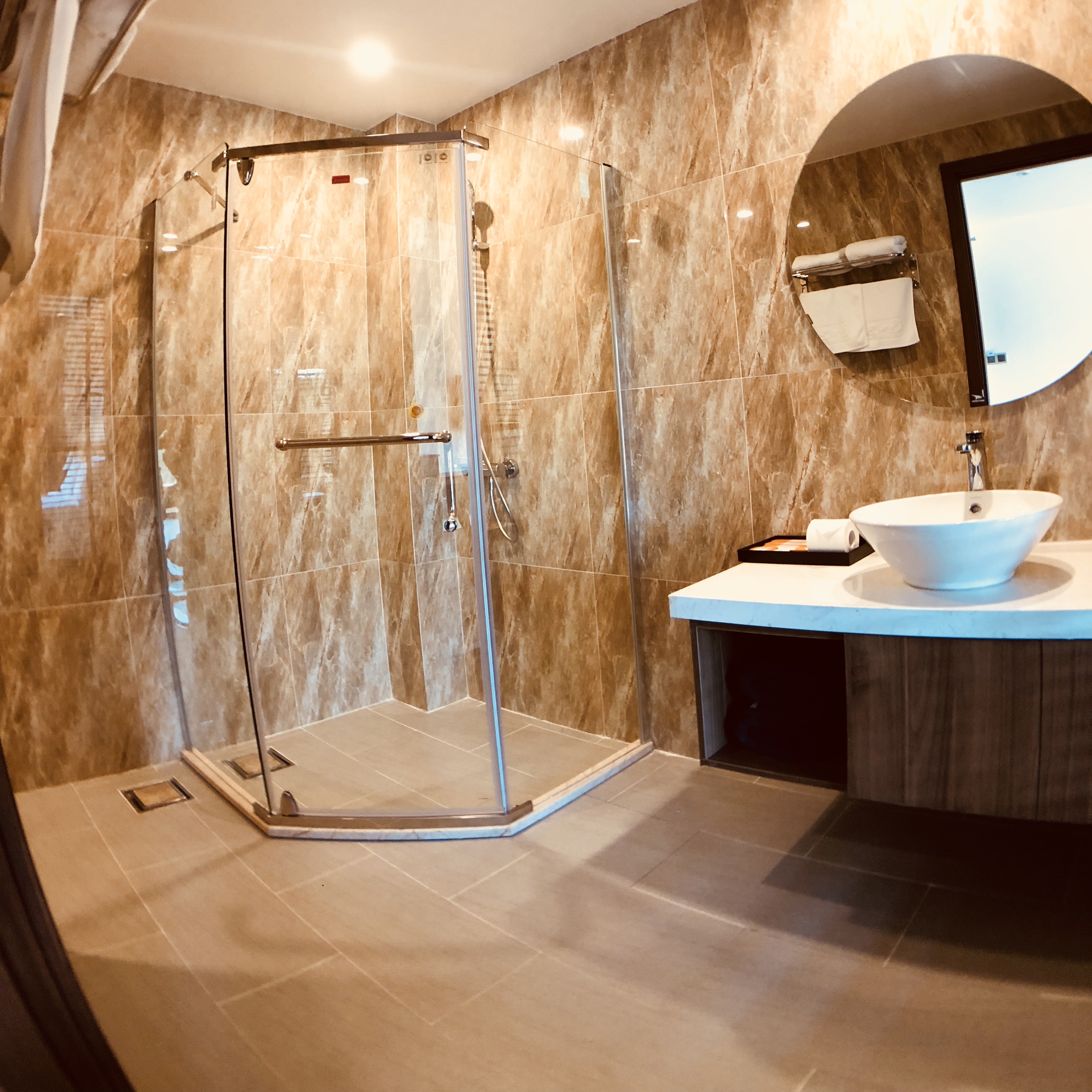 Coral Bay Resort 3* Phú Quốc - Bãi Biển Đẹp, Bữa Sáng, Gần Chợ Đêm, Ngay Trung Tâm Đông Dương