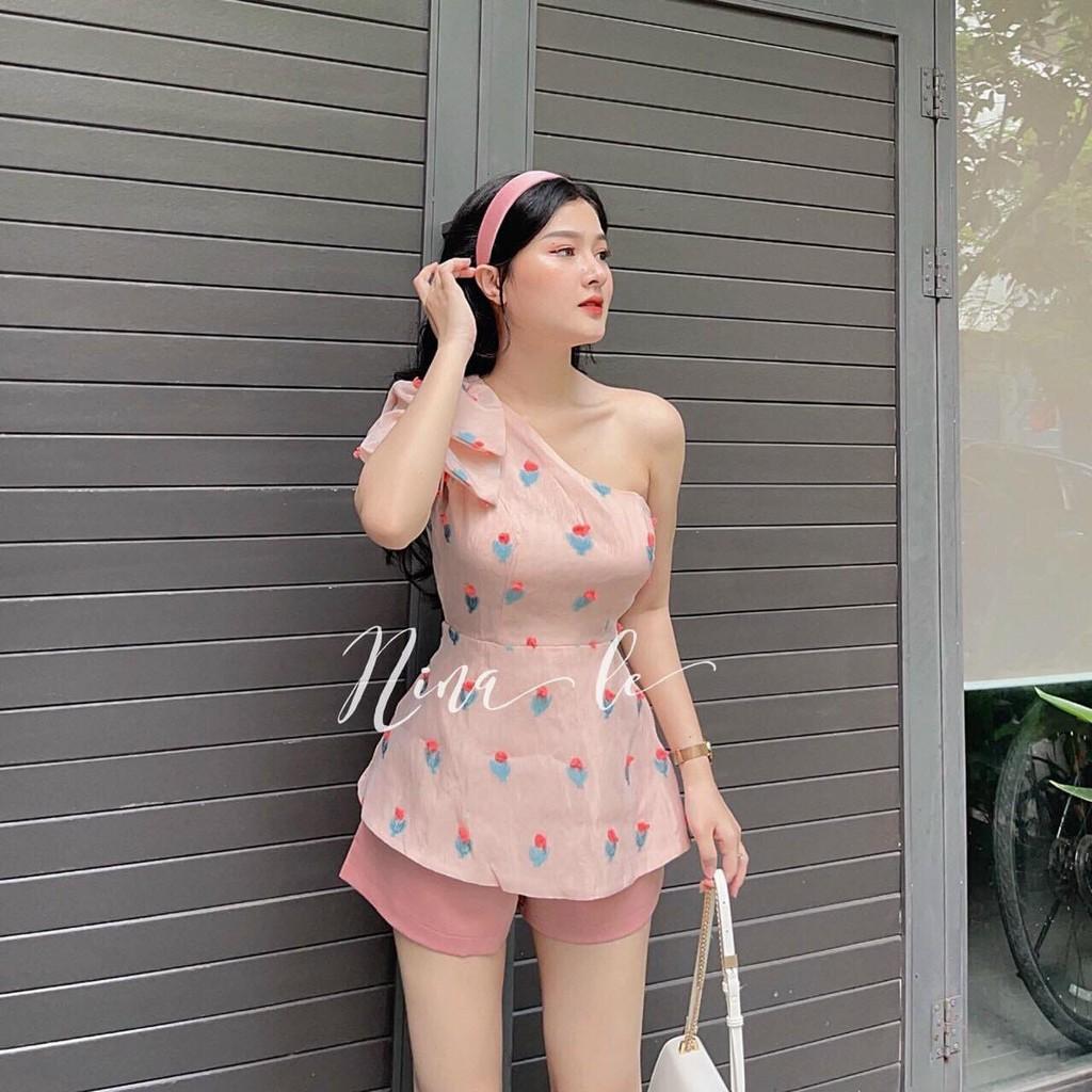 Set bộ đùi lệch vai kết nơ & Quần chéo nhung