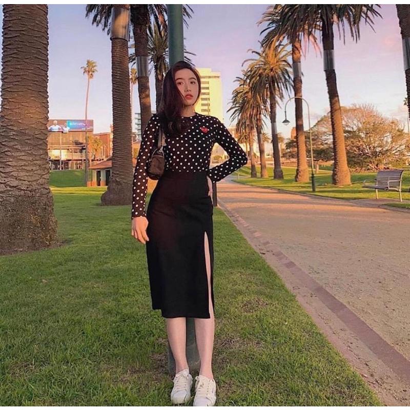 Chân váy đen midi xẻ tà