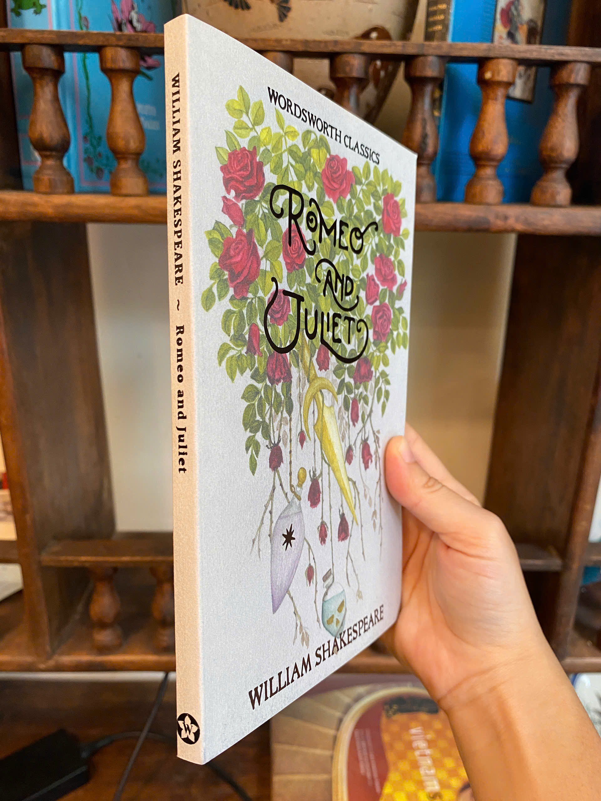 Sách - Romeo and Juliet by William Shakespeare - Wordsworth Classic - Ngoại văn Kinh điển Anh