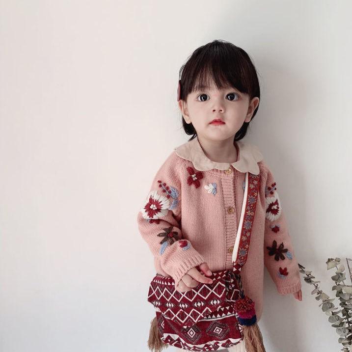 Áo len xuất Hàn thêu hoa cho bé gái