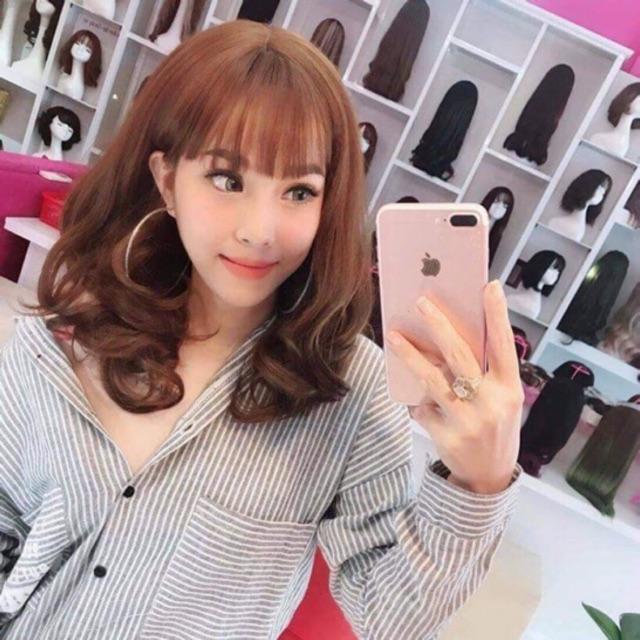 Tóc giả nữ tặng lưới chùm tóc- Tóc giả cao cấp nguyên đầu xoăn qua vai cao cấp - hình thật