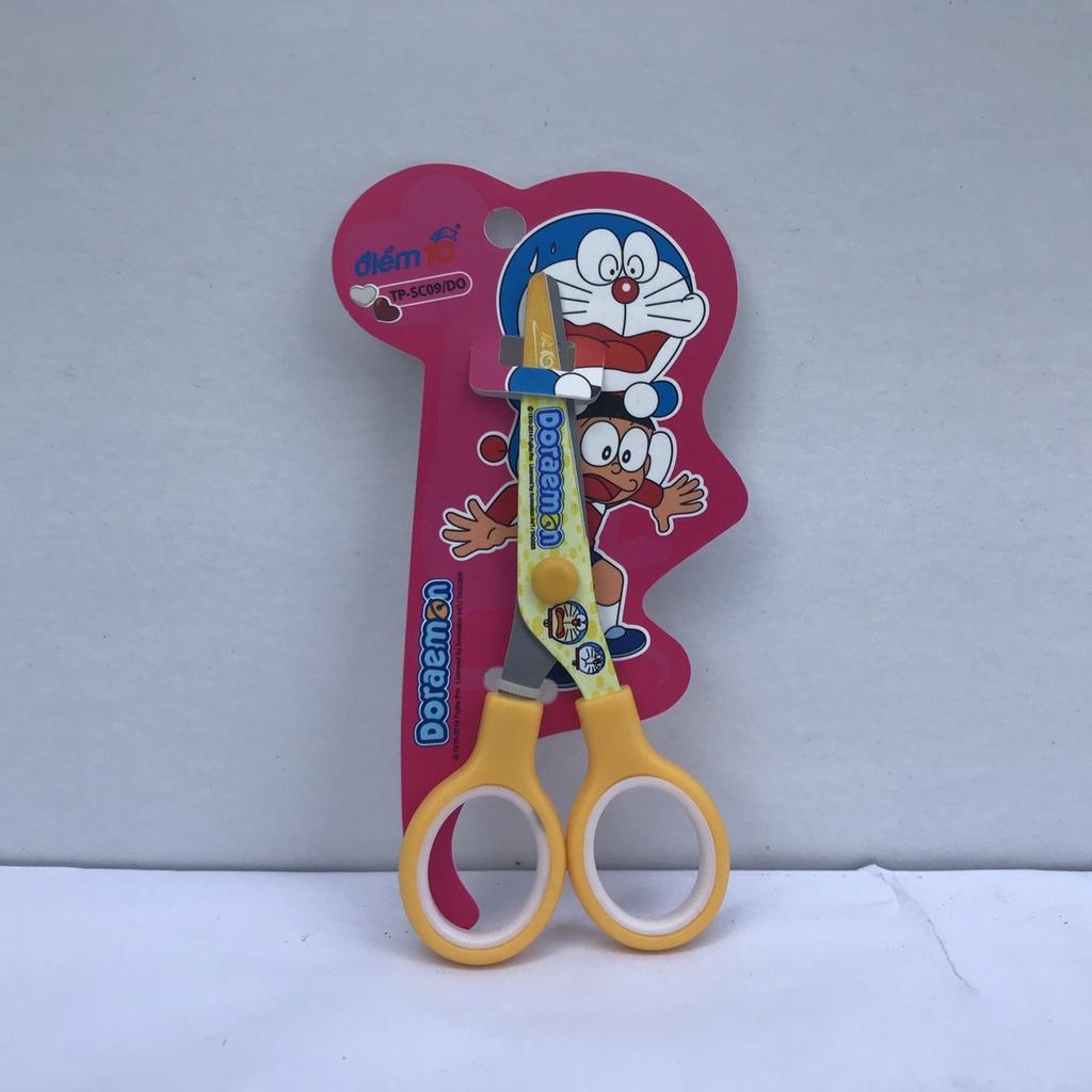 Kéo Thủ Công Học Sinh Doraemon - Màu Ngẫu Nhiên