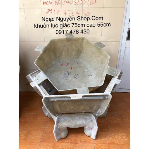 Khuôn lục giác 75 composite bộ gồm chậu và chân đầy đủ lòng trong hoa văn nổi