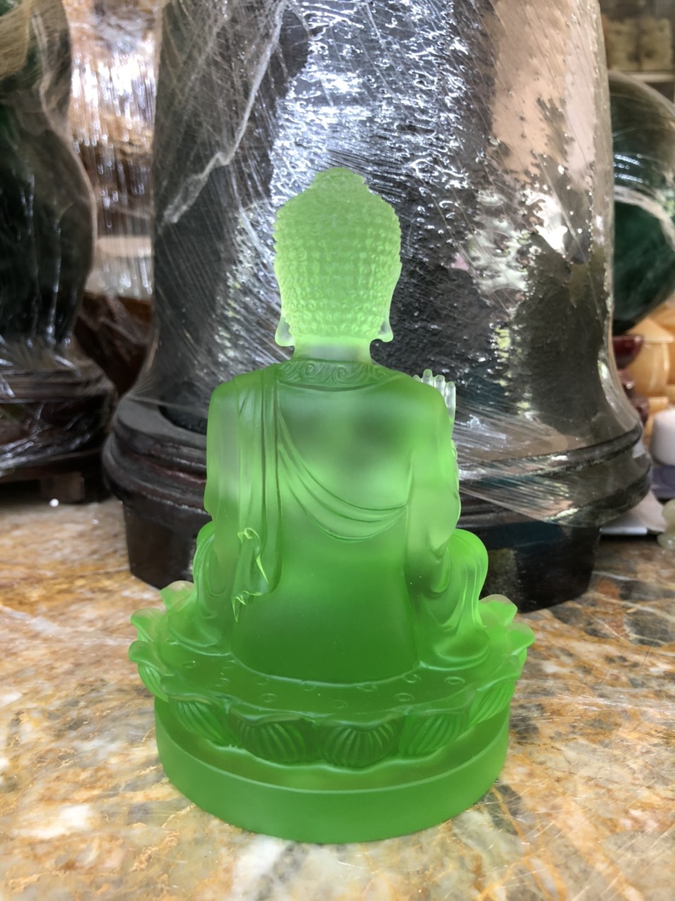 Tượng phật A Di Đà ngồi đá lưu ly