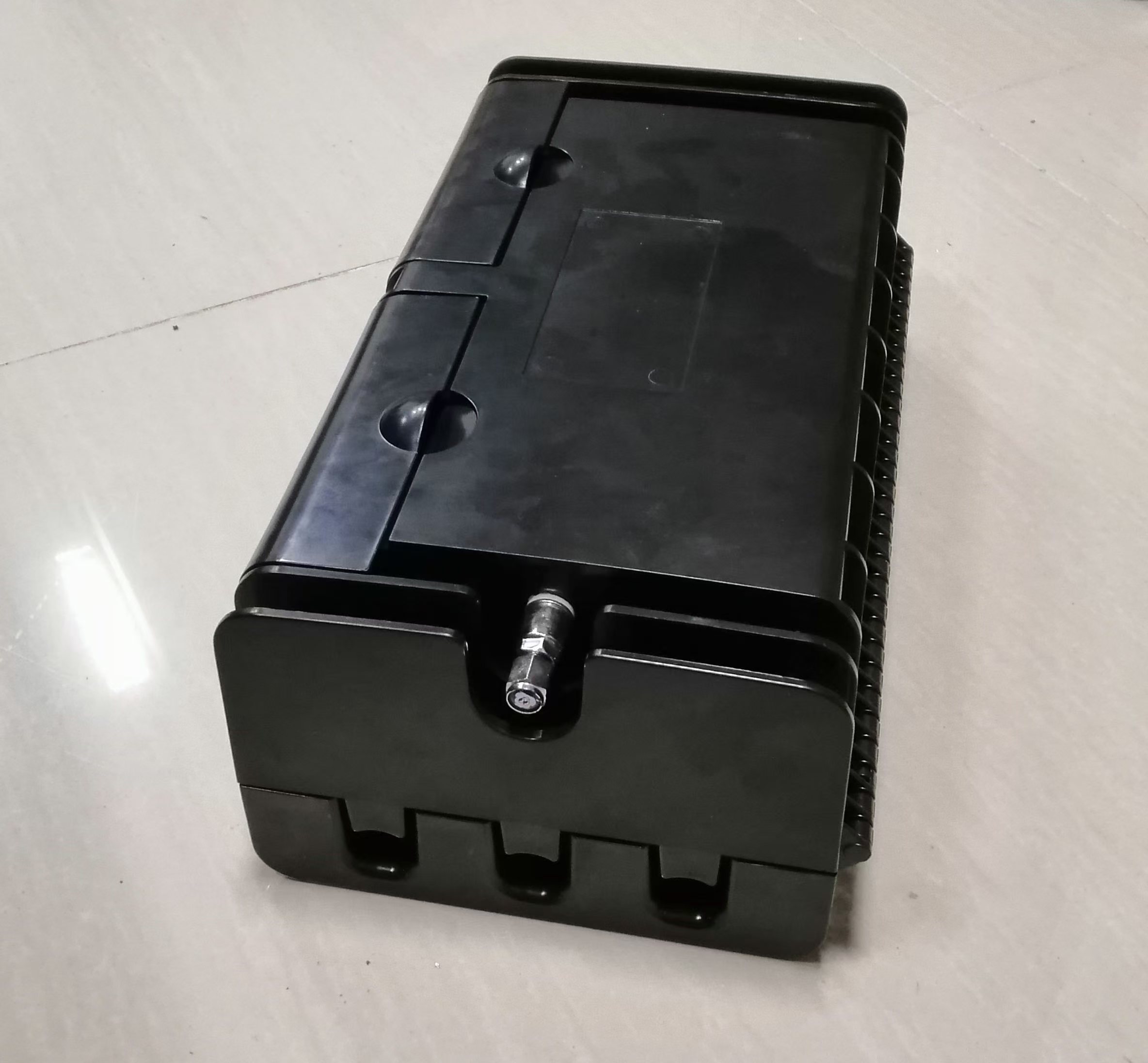 Măng xông cáp quang 24FO cống bể, chôn ngầm, lẫy ngàm. Hàng chính hãng