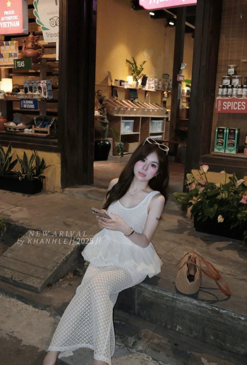 set vay ren - Set áo ren peplum đuôi tơ mix cvay dài lưới xinh vibe tiểu thư