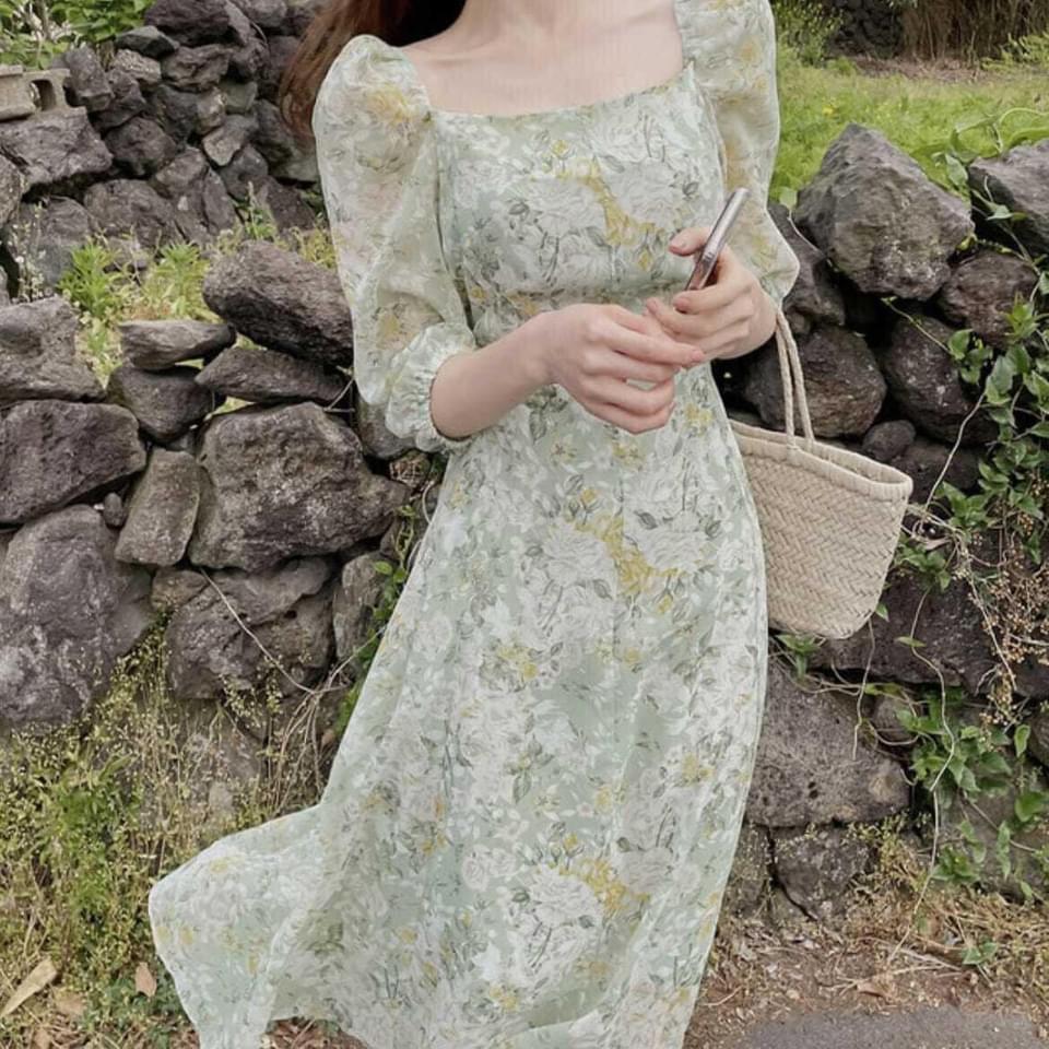 VÁY HOA XANH CỔ VUÔNG TAY LỠ