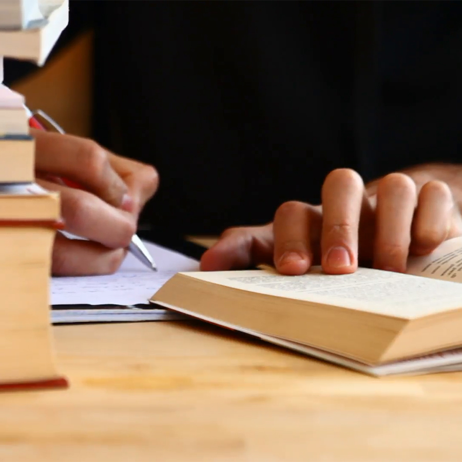 Khóa Học Kỹ Năng Viết Sách Cho Người Mới Bắt Đầu