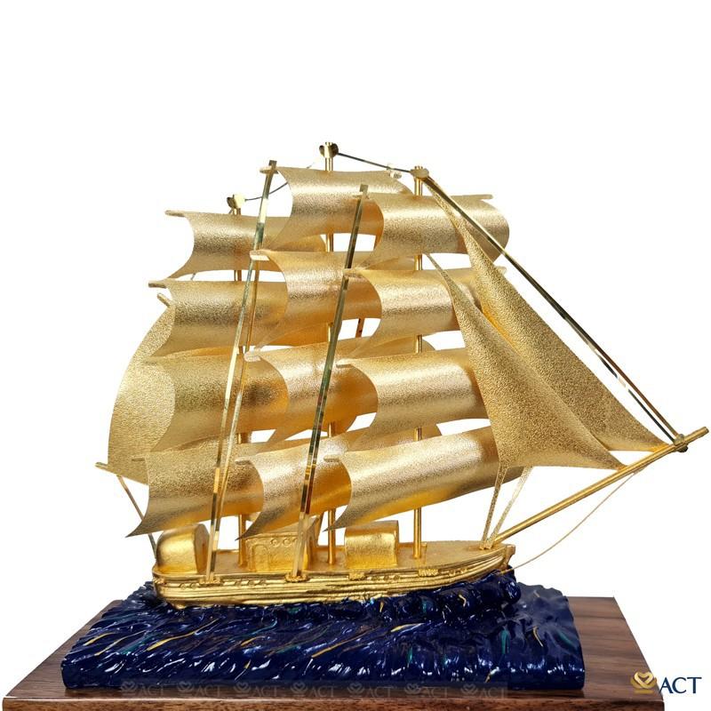 THUYỀN BUỒM PHONG THỦY DÁT VÀNG