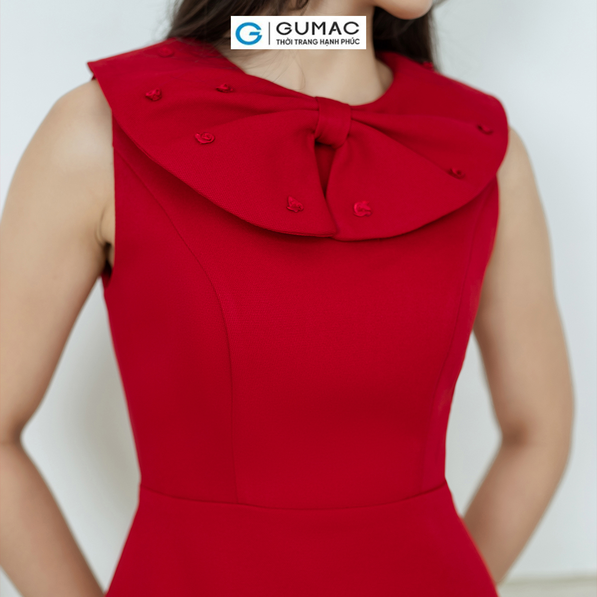 Đầm bút chì bâu kiểu GUMAC DD08032