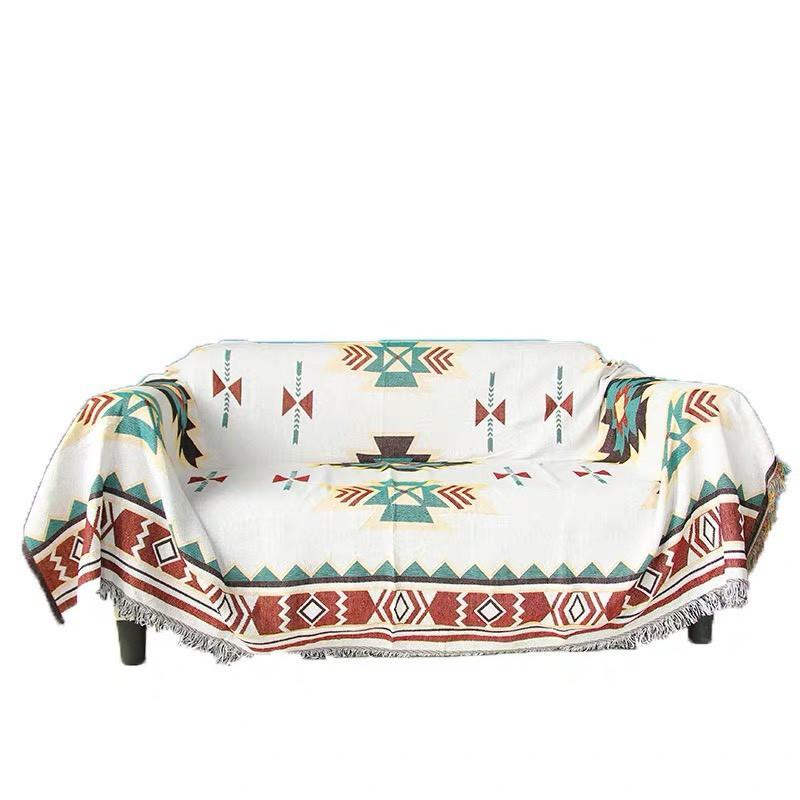Thảm sofa, Thảm Vintage thổ cẩm sử dụng 2 mặt size lớn 1m8x2m3m 1m3x1m8