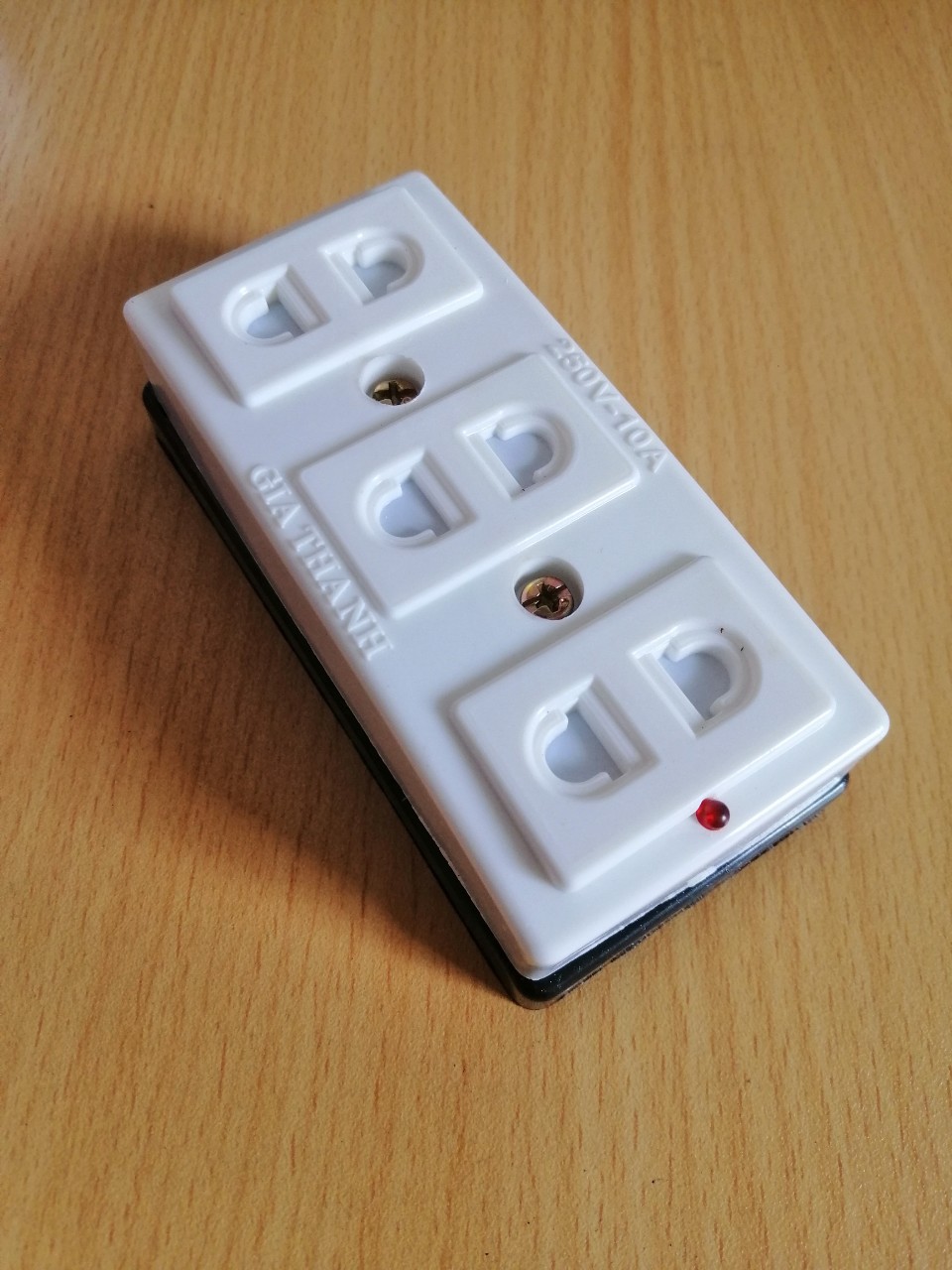 Ổ cắm điện không dây 3 lỗ cắm 10A - 220V