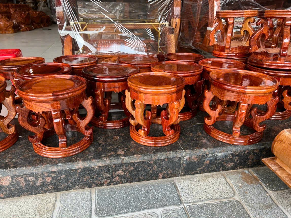 Kỷ khuyên, đôn gỗ tròn trang trí để cây kê tượng chân cong gỗ Hương - nhiều kích thước