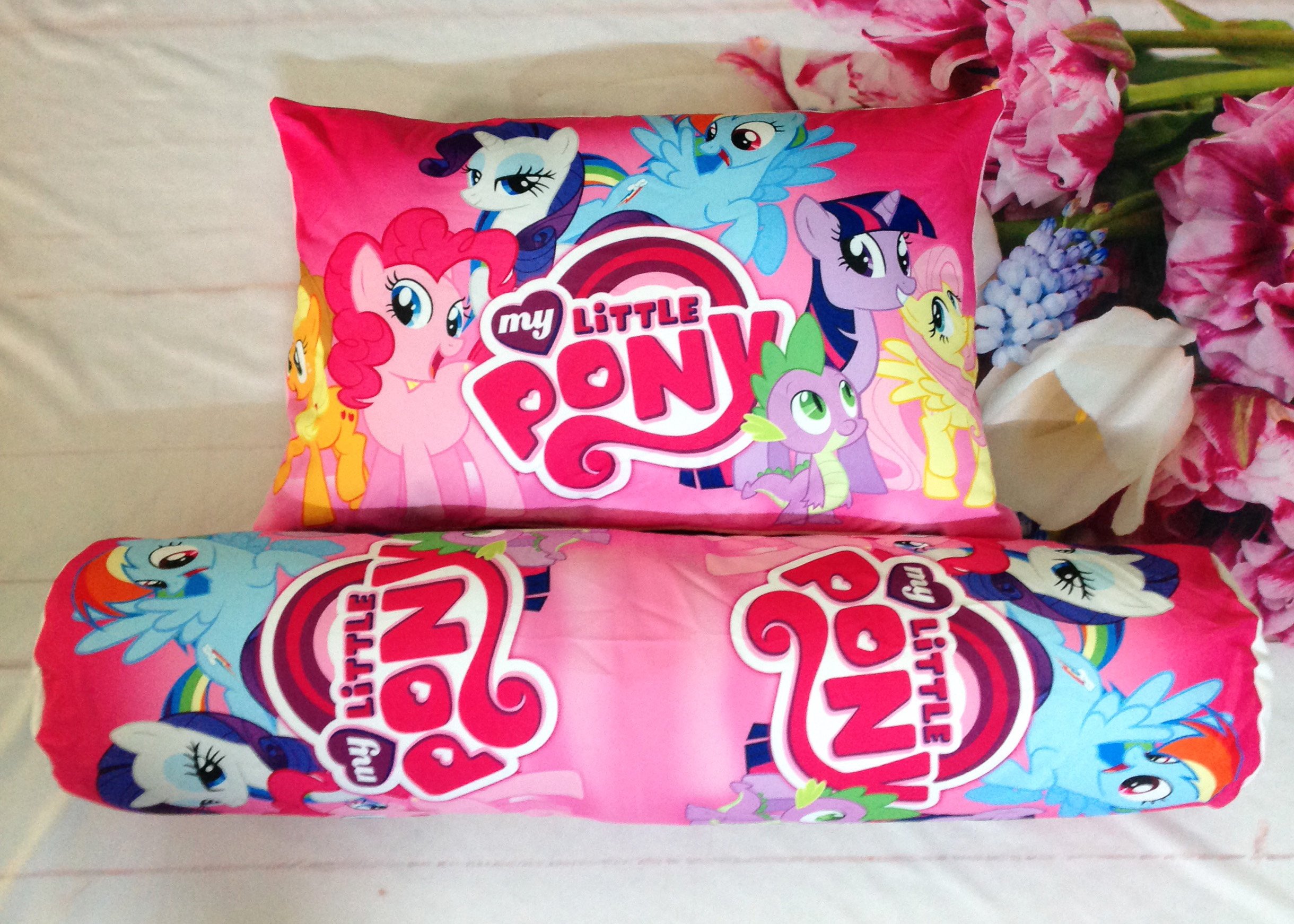 Set vỏ gối nằm và vỏ gối ôm mẫu Pony hồng