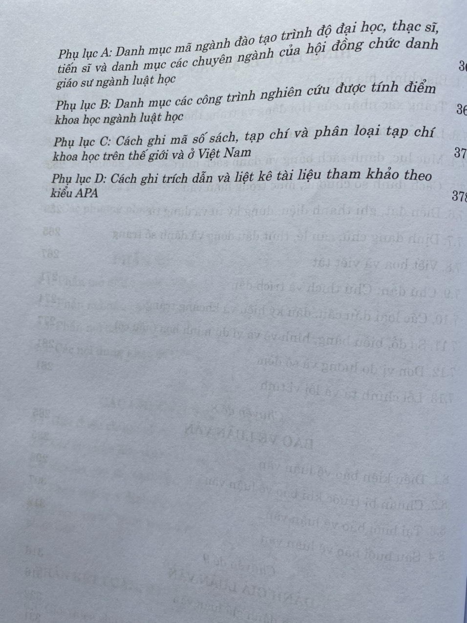 Để Hoàn Thành Tốt Luận Văn Ngành Luật ( Dùng cho sinh viên, học viên cao học và nghiên cứu sinh )