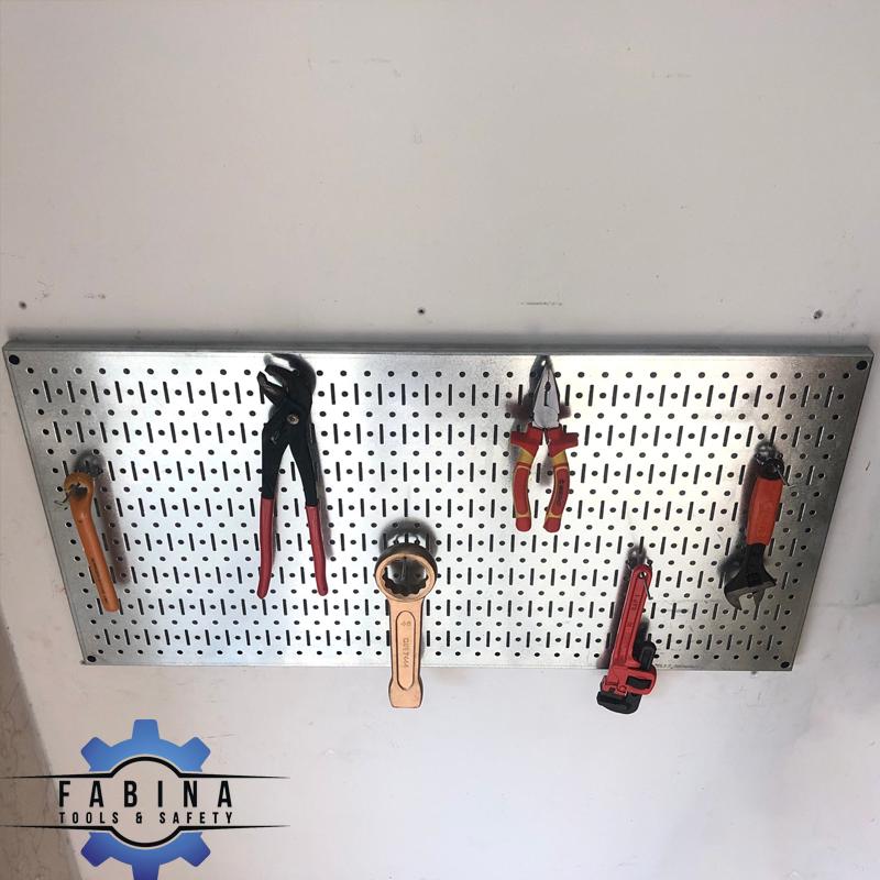 Tấm lưới Pegboard mạ kẽm treo dụng cụ