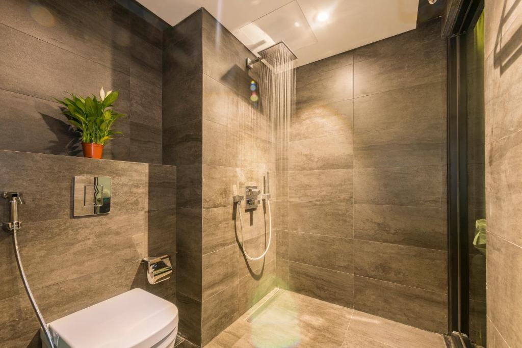 Combo 3N2D KS The Code Đà Nẵng 4 Sao: VMB khứ hồi Hà Nội - Đà Nẵng + Phòng Tiêu Chuẩn + Ăn sáng