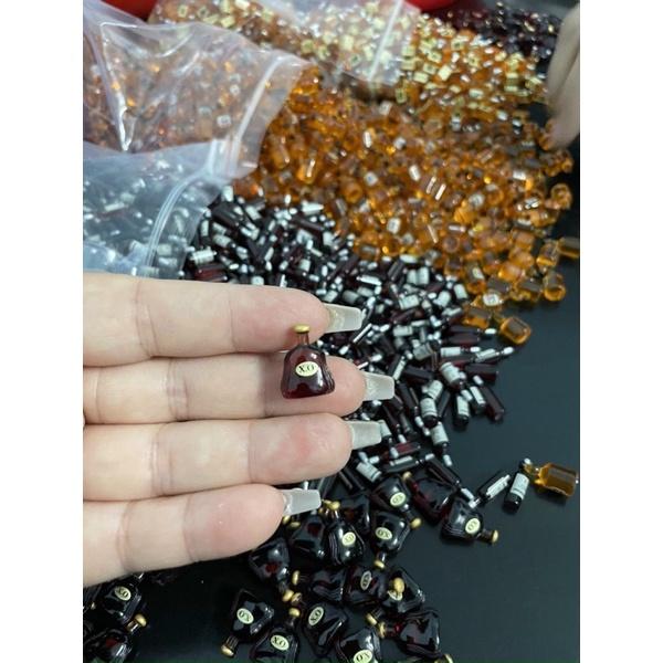 Phụ kiện gắn móng hình kẹo, phụ kiện gắn móng hình chai