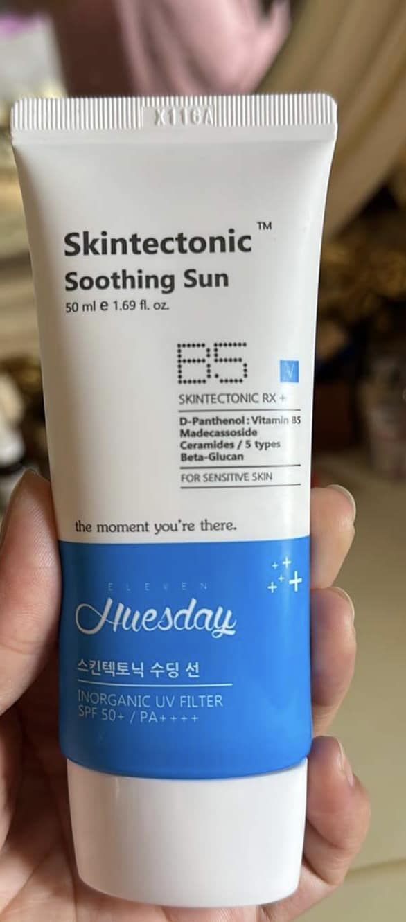 Kem chống nắng vật lý Huesday Hàn Quốc- Eleven Huesday Skintectonic Soothing Sun SPF 50+