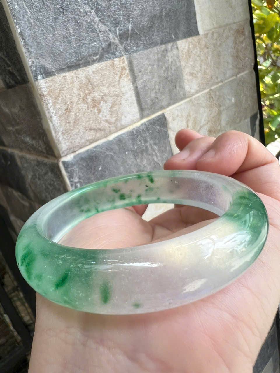 Vòng Tay Nữ Bản Hẹ Đá Mã Não DuLong Trắng Xanh Rong Biển Trong Bóng Đẹp Ni 53mm Cao 13mm Dầy 8mm Nữ 50kg - 55kg đeo Món quà tặng Nữ đeo tay xinh rẻ đẹp ý nghĩa ạ