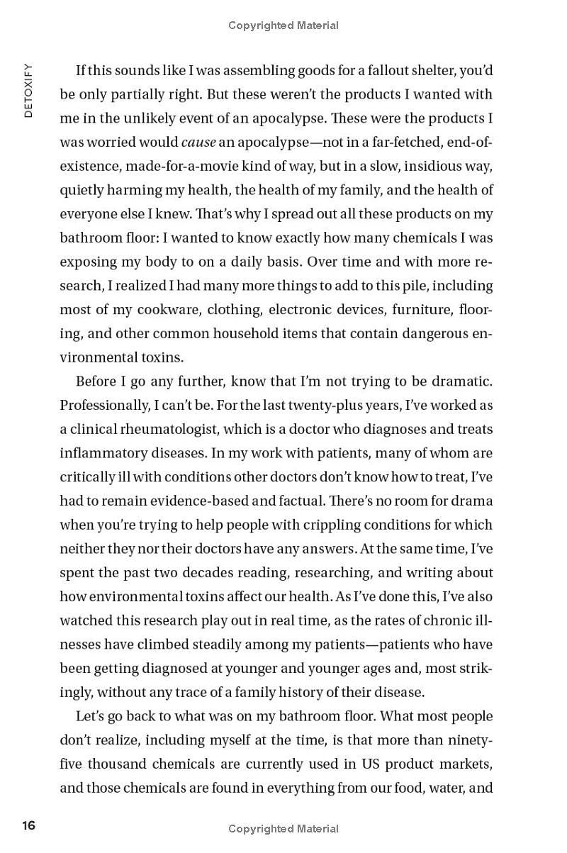 Sách ngoại văn: Detoxify - The Everyday Toxins Harming Your Immune System And How To Defend Against Them