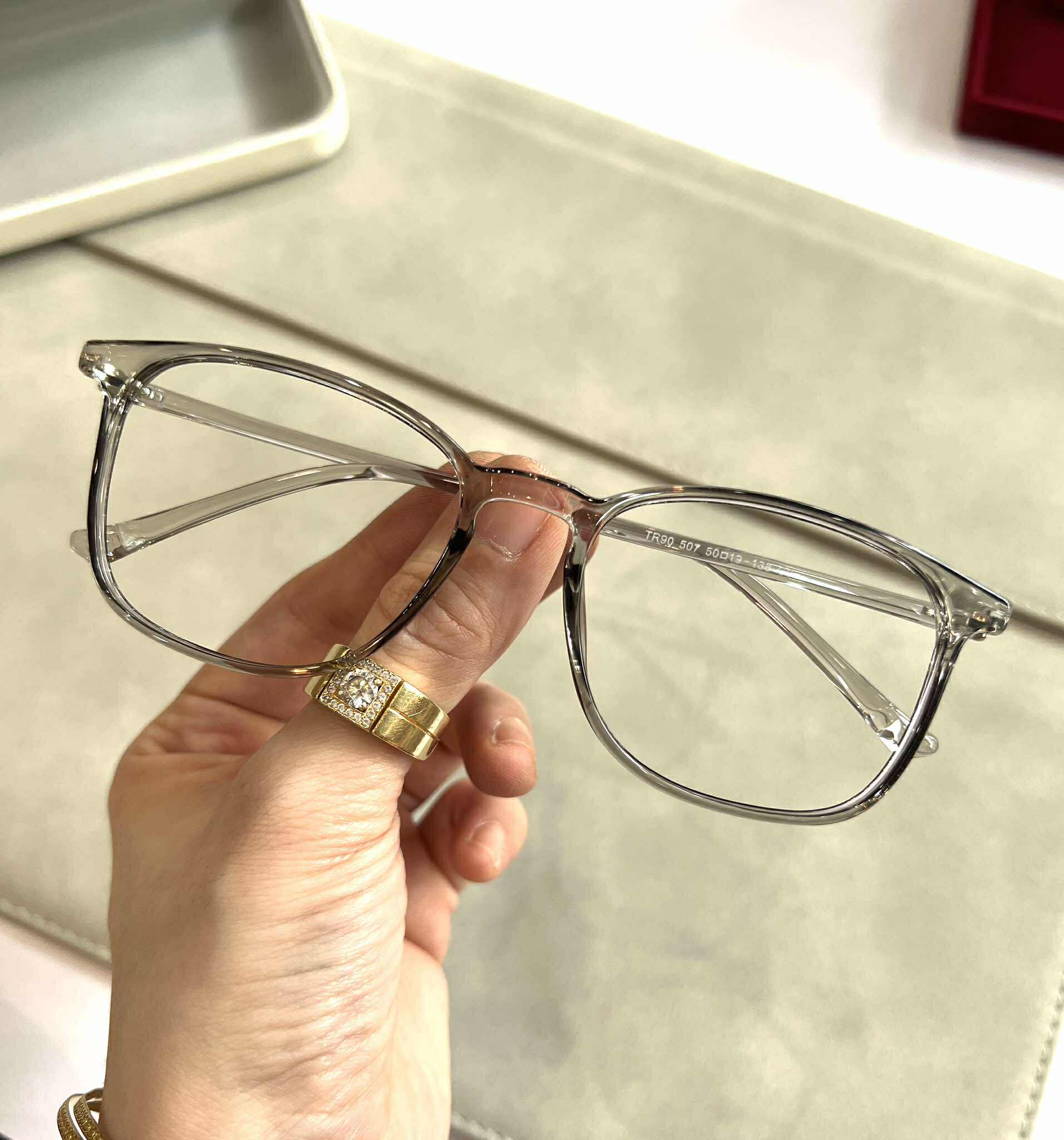 Kính gọng nhựa dẻo Hàn Quốc siêu bền, nhẹ dáng vuông màu thạch xám