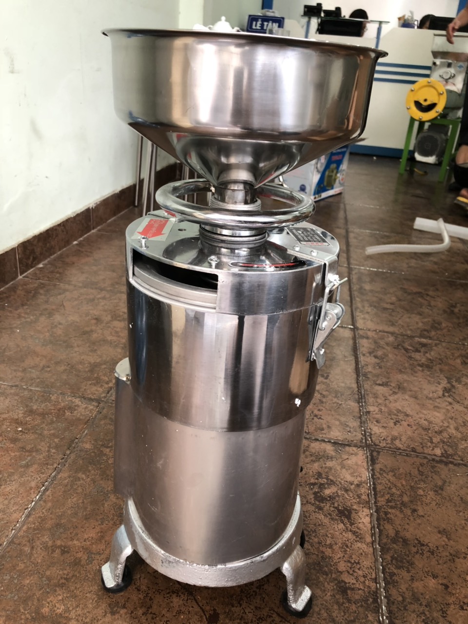 Máy xay vắt sữa ngô non, sữa đậu nành, sữa bắp loại 20kg/h