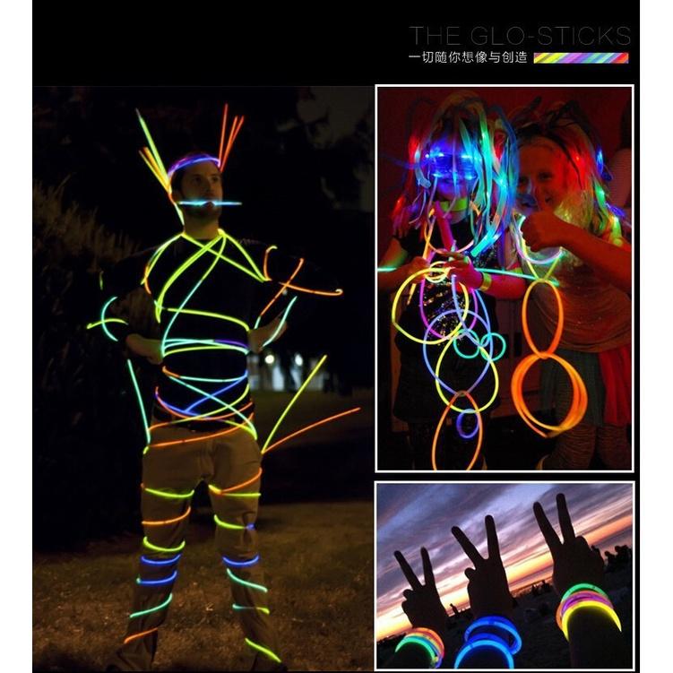 Hộp 100 Cây Que Phát Sáng Dạ Quang Vòng Tay Phản Quang Nhiều Màu Lightstick