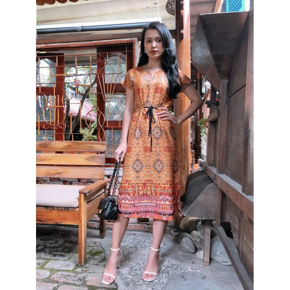 Đầm suông họa tiết thổ cẩm