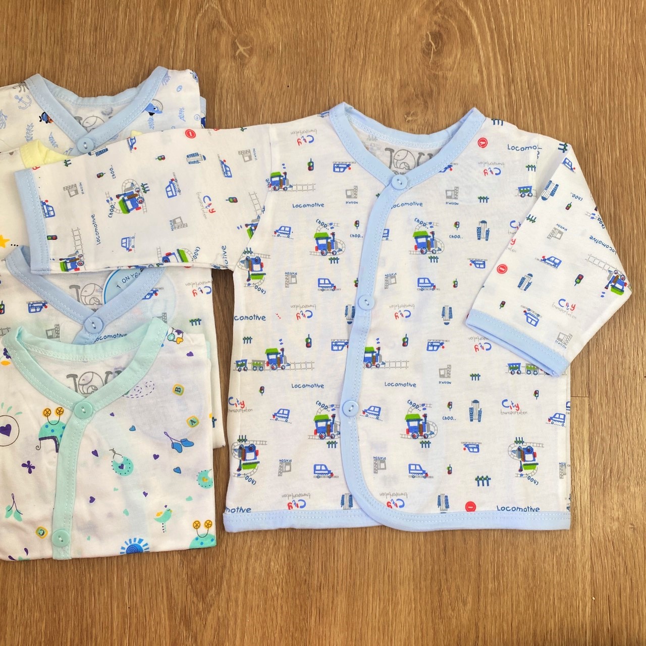 COMBO 5 Áo sơ sinh cotton J-FR GGY | Mẫu Tay Dài Cài Xéo Họa Tiết | Size 1 -3 cho bé sơ sinh -9 kg| Chất vải thun cotton 100% xịn, đẹp, mềm, họa tiết xinh | Hàng Việt Nam | Quần sơ sinh | Áo sơ sinh | Quần áo trẻ em