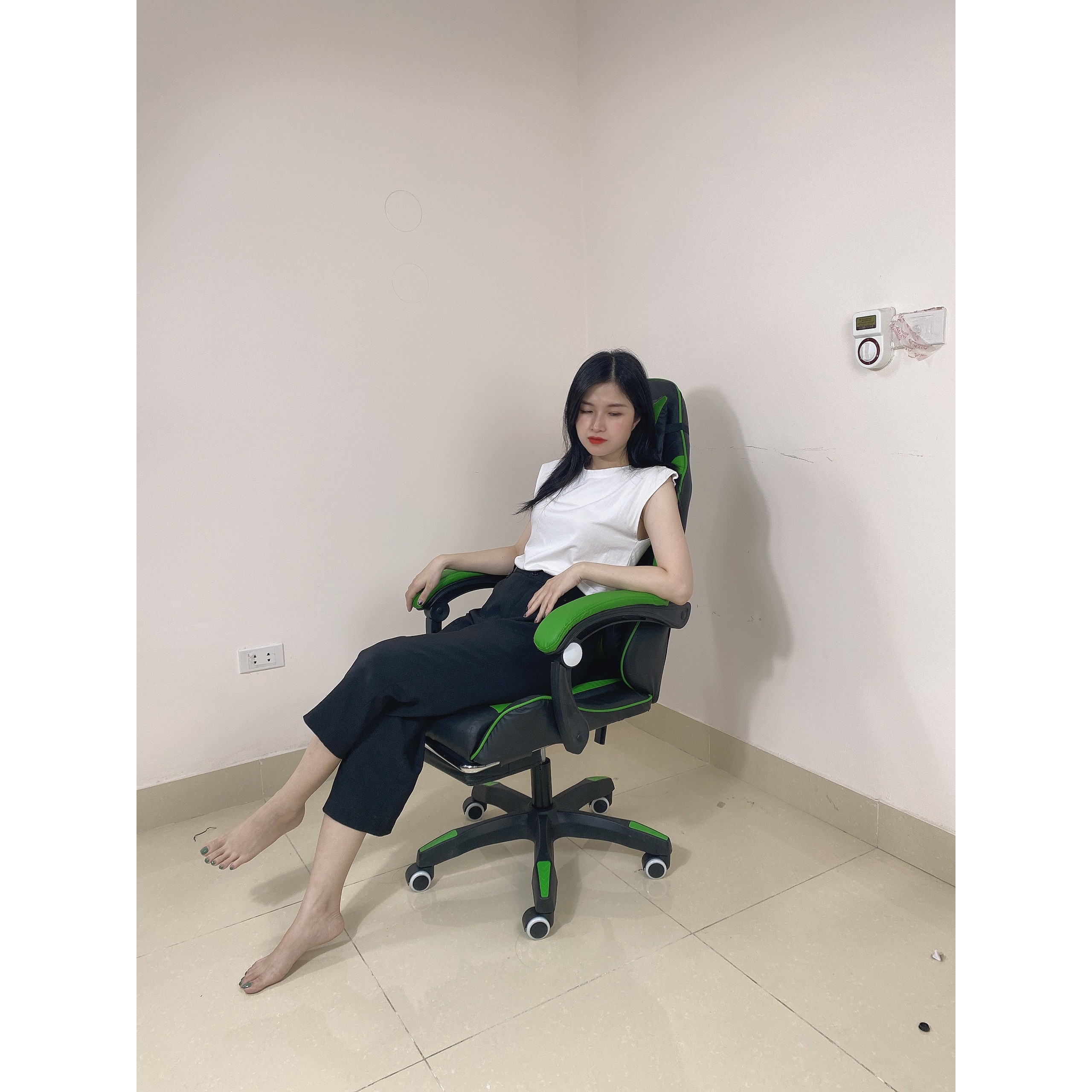 Ghế gaming kèm đệm massage - Giao Màu Ngẫu Nhiên - Hàng Nhập Khẩu