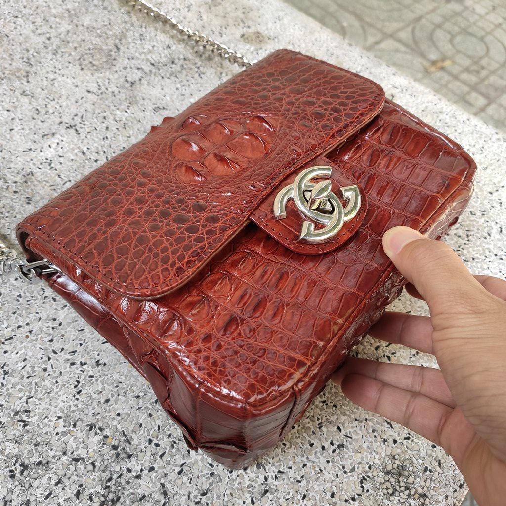 Túi nữ da cá sấu đeo chéo có khuy cài!