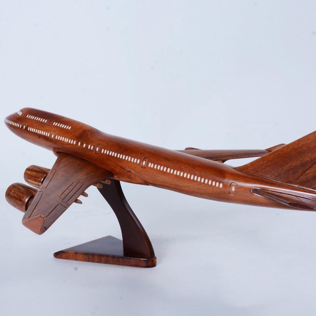 Máy bay mô hình, mô hình máy bay BOEING 747 hàng chất lượng cao, handmade 100% từ gỗ tự nhiên kích thước 46x51x25 cm