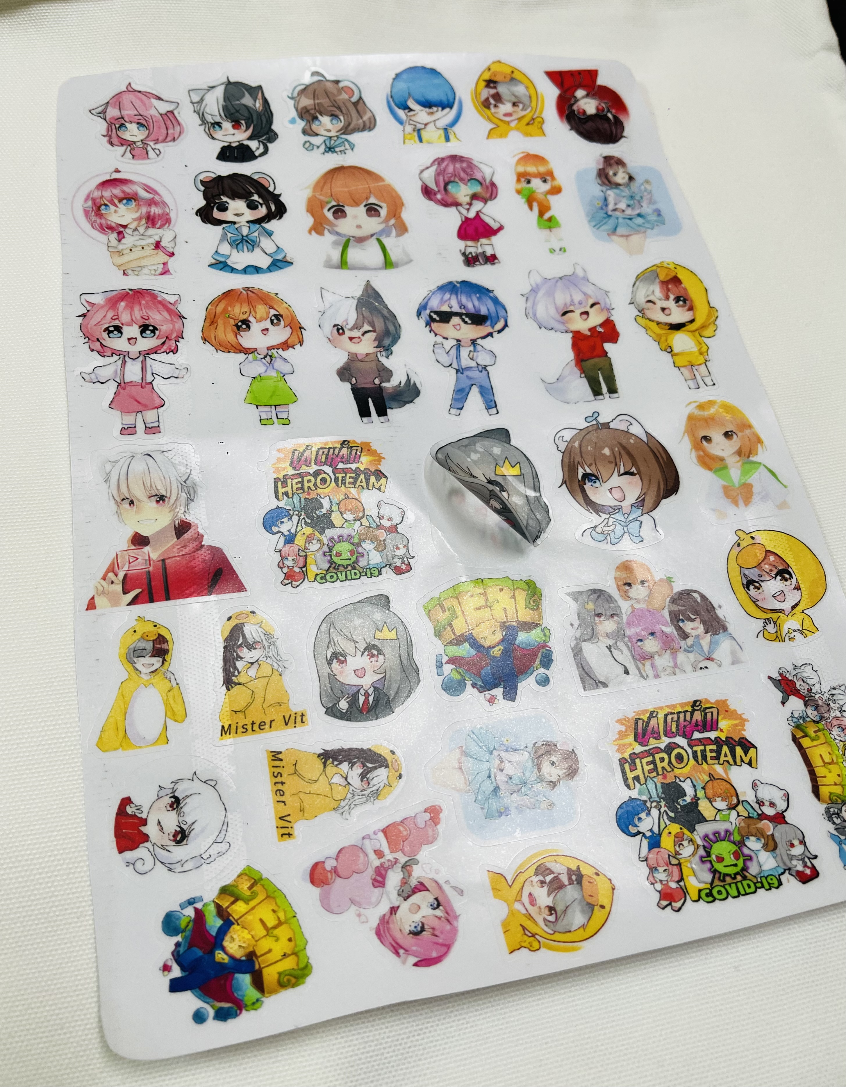 Sticker dán hero team trong suốt 30-60 hình khác nhau/ hình dán Hero team đại chiến hero team among hero team play together