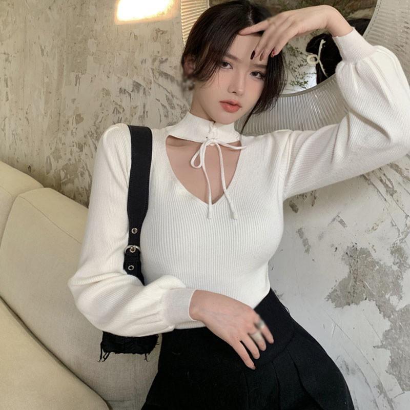 Áo sweater dệt kim thiết kế tay dài cổ chữ V hở lưng cho nữ
